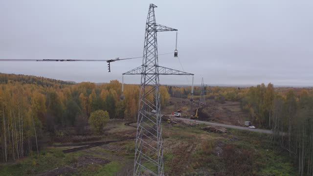 ВЛ 330 кВ Ондская ГЭС – ПС Петрозаводская, монтаж провода через автодорогу без перекрытия движения