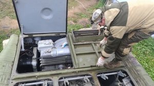 Товарищ купил новый БТР-80!!! Смотрим мотор!!!