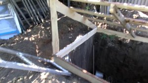 Строим Яму для кроликов. Часть №1: яма 1.75 метров, деревянный навес