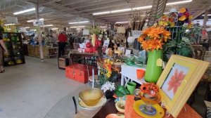 Секонд хенд в Кейп Мее, штат Нью Джерси,  США