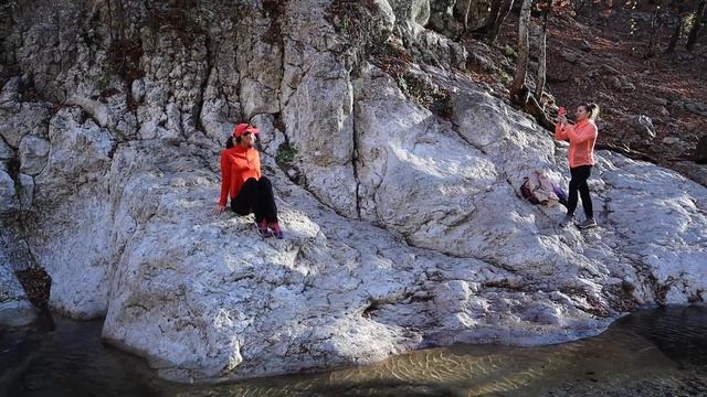 Большой Каньон. Тут должен побывать каждый. Ванна молодости и горные реки Крыма. смотреть онлайн