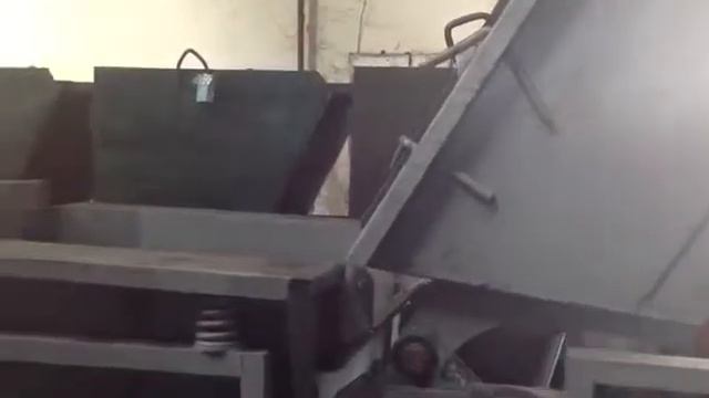 Магнитное подающее устройство конвейерного агрегата. смотреть онлайн