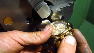 Ремонт часов INVICTA