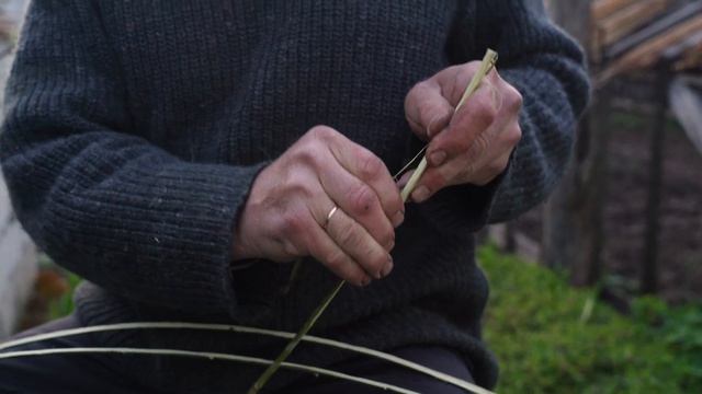 КАЖДОМУ ЛОЗОПЛЕТЕЛЬЩИКУ НА ЗАМЕТКУ #лозоплетение #handmade смотреть онлайн