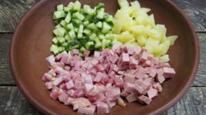 Окрошка на кефире с хреном