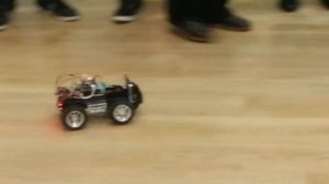 Startup Weekend Sofia: Arduino car controlled with a smartphone 2