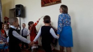 «У Калинушки – хоровод» слова и музыка Ю. Михайленко
