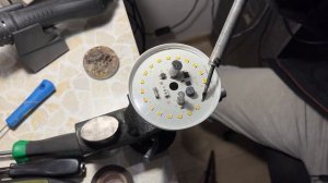 Ремонт ЛЕД ламп на кухне с паяльником