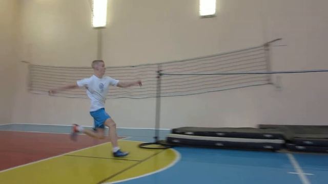 Прыжок в высоту способом "Перекидной" смотреть онлайн