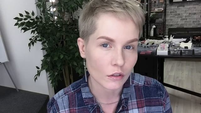 Анна Измайлова Урок макияжа: рисуем брови смотреть онлайн
