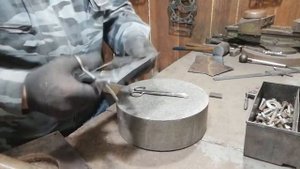 Делаем прокладку ГБЦ на мотор 4D33 толщиной 2.10мм. в сжатом состоянии.