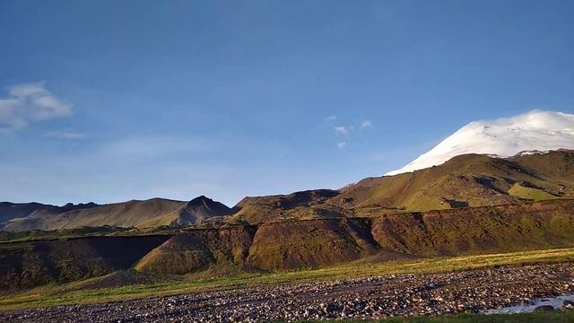 Поляна генерала Эмануэля - Волшебные лютики смотреть онлайн