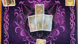 Расклад Таро о Работе. Что будет дальше на вашей работе ? Нужно ли искать новую??