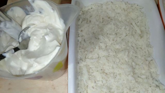 Селёдка под шубой. С яблоками))