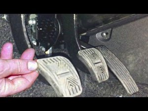 ЭТО УБИВАЕТ СЦЕПЛЕНИЕ ВАШЕГО АВТОМОБИЛЯ