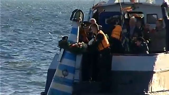 Венок на воду -- в память о погибших в Керченском проливе смотреть онлайн