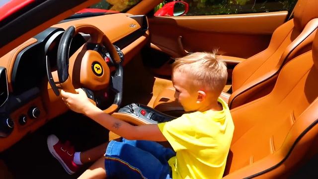 Wir sind im Auto - Kindergeschichte mit Vlad und Nikita