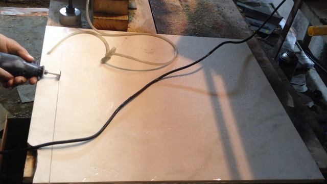 Режу керамогранит, бормашинка с алмазным кругом. смотреть онлайн