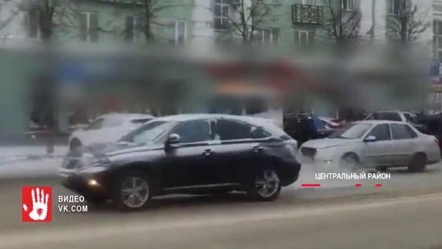В Курчатовском районе загорелась маршрутка