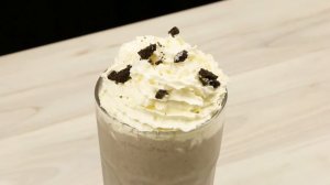 Молочный коктейль с ОРЕО и КИТКАТ всего за 5 минут. Невероятно вкусно | Десерт| FoodLove