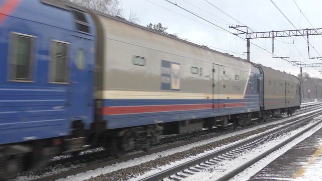 Электровоз ЭП1М-618 с почтово-багажным поездом смотреть онлайн