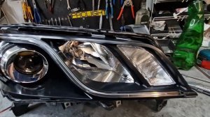 Geely Emgrand 7. Замена штатных галогеновых линз на бидиодные линзы ZORKiY M25 Compact 4300k