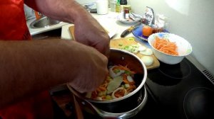 Готовим свежую селёдку.