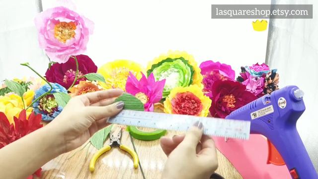 Crepe paper flower 12 | Standing paper flower| DIY Crepe paper flower backdrop смотреть онлайн