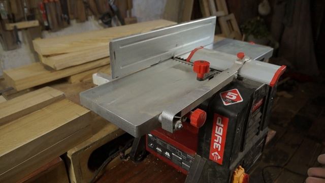 Фуговально-рейсмусовый станок Зубр. Как показал себя в работе.