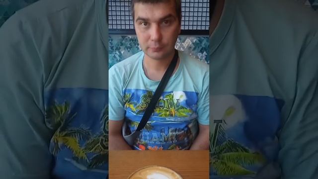 Суп Рамëн ? Каппучино ☕чизкейк ? вылазка в кафе #семья #еда #суп #десерт #кофе смотреть онлайн