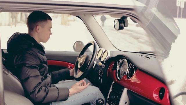 Обзор MINI COOPER S 2005