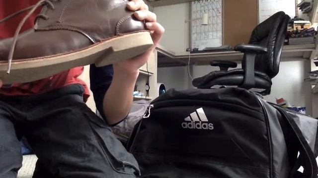 We got Adidas and some awsome shoes!!!!!! (sneak city) смотреть онлайн