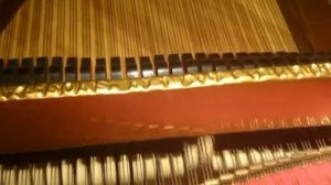 Демпфера не глушат на громком стаккато