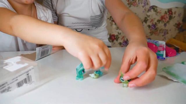 Распаковка LITTLEST PET SHOP - LPS - 🪁 😆 - Снежная коллекция ❄️