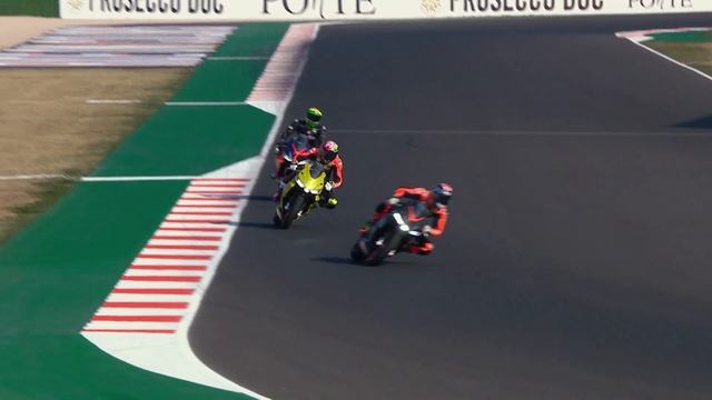 Aprilia RS 660 смотреть онлайн