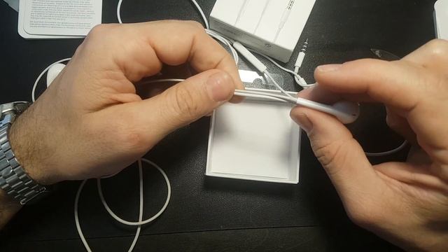 EarPods в новой упаковке - подделка?
