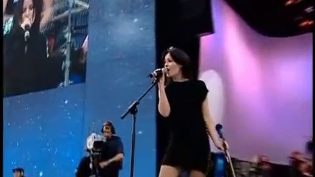 Special Olympics Breathless & Toss The Feathers смотреть онлайн