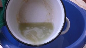 КАК ЛЕГКО ОТМЫТЬ КАСТРЮЛЮ от ПРИГОРЕВШЕГО МОЛОКА / КАК ЗА 1 МИНУТУ ОЧИСТИТЬ ПРИГОРЕВШУЮ КАСТРЮЛЮ