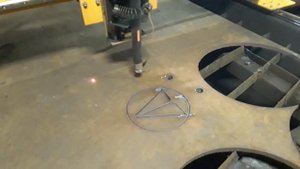 Станок плазменной резки ЧПУ 1,5х3 Медиум с односекционной вытяжкой