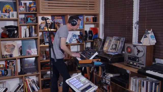 Johannes -- Slowly -- Live at Sun 2023 смотреть онлайн