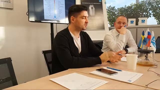 #СигналНаФоне 6. Методы привлечения клиентов на рынке b2b. Ведущие: Петр Чайрев и Кирилл Гончаров