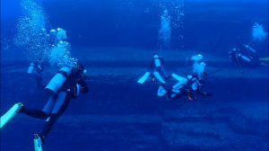 与那国島　海底遺跡　ダイビング　透明度good　Underwater ruins　Yonaguni Japan