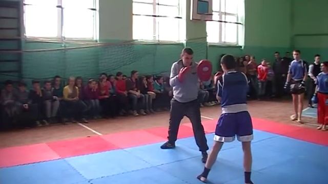 Кікбоксінг клуб "Тайфун" смотреть онлайн