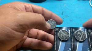 Mazda 6 НЕ РАБОТАЕТ КЛЮЧ, села батарейка, замена.