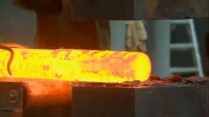 Процесс горячей ковки  (у брата работа огонь).