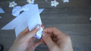 Как сделать простой бантик для школы/бант на 1 сентября своими руками