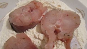 Как вкусно приготовить рыбу ХЕК на сковороде со специями. Самый простой рецепт жареной рыбы
