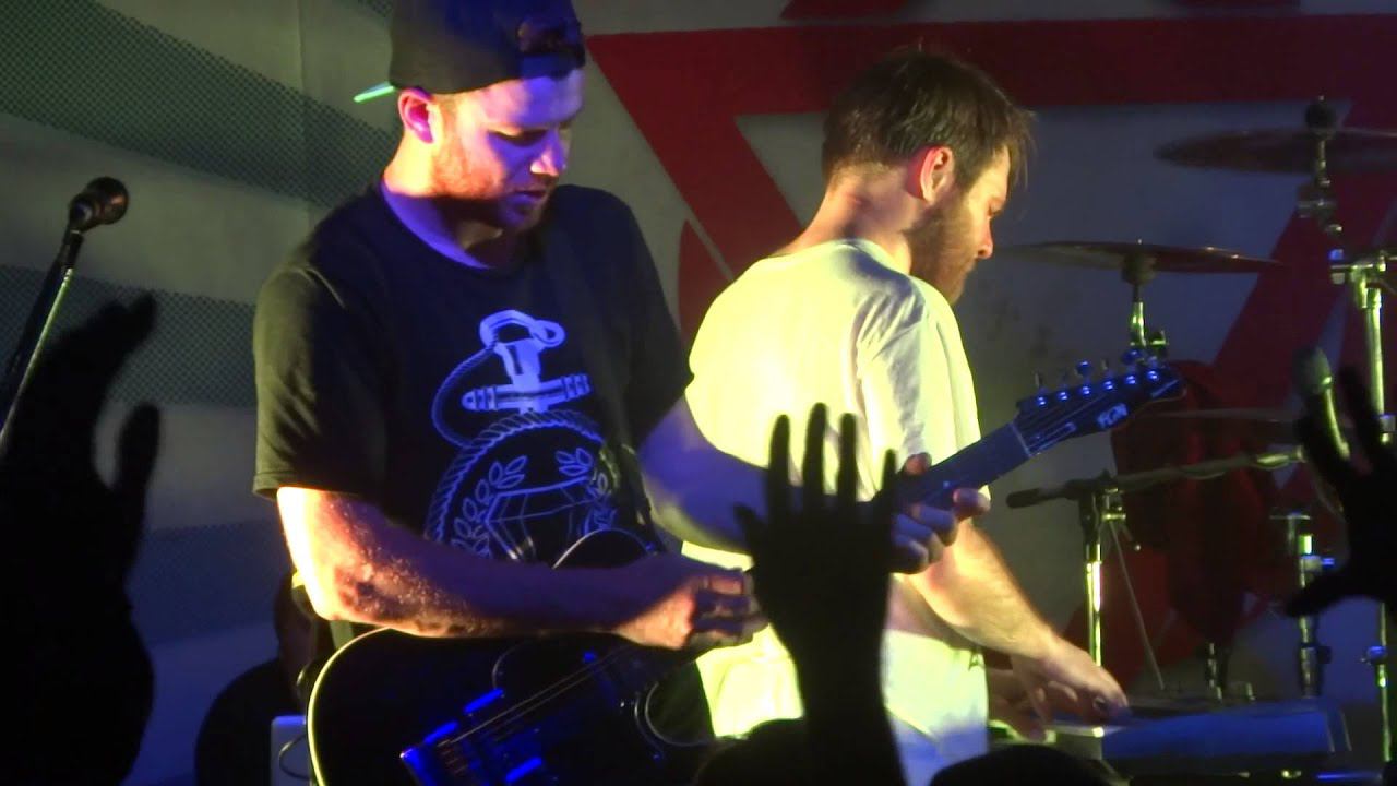 Enter Shikari -- Juggernauts (live in Rostov) смотреть онлайн