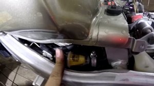 Устанавливаю топливный фильтр на свой мотоцикл Yamaha TDM 850/фильтр от жигулей на ямаху