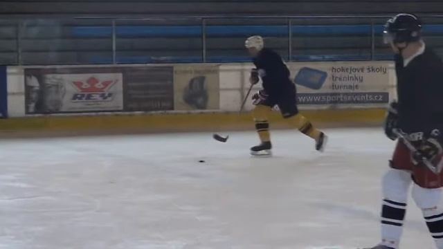 W15 vs. W17 смотреть онлайн